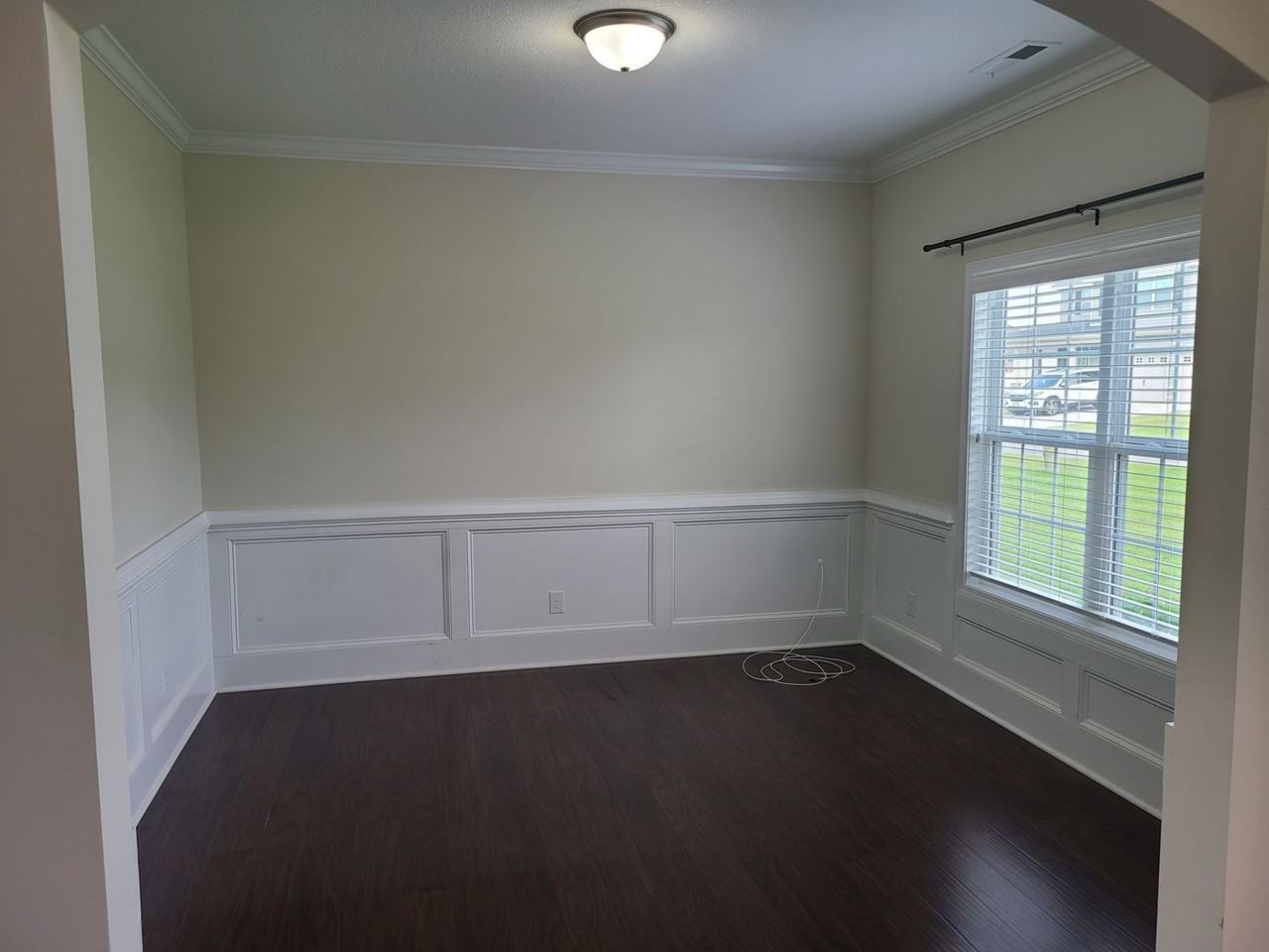 110 Regatta Way - Photo 4 of 33