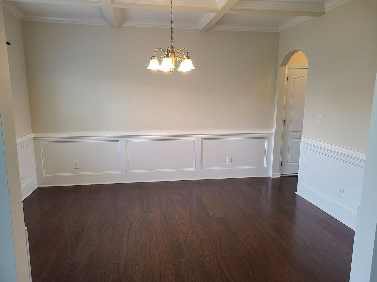 110 Regatta Way - Photo 6 of 33