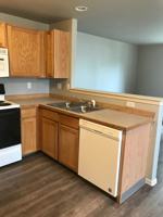 featured image of 2631 Nw Cedar Ave #2