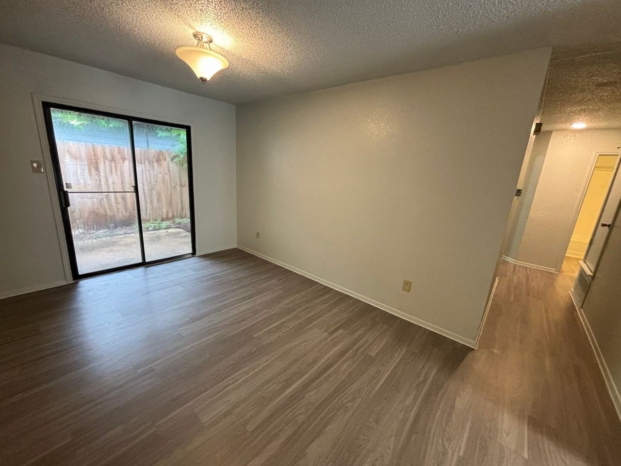 1112 Byers Ln - Photo 4 of 15