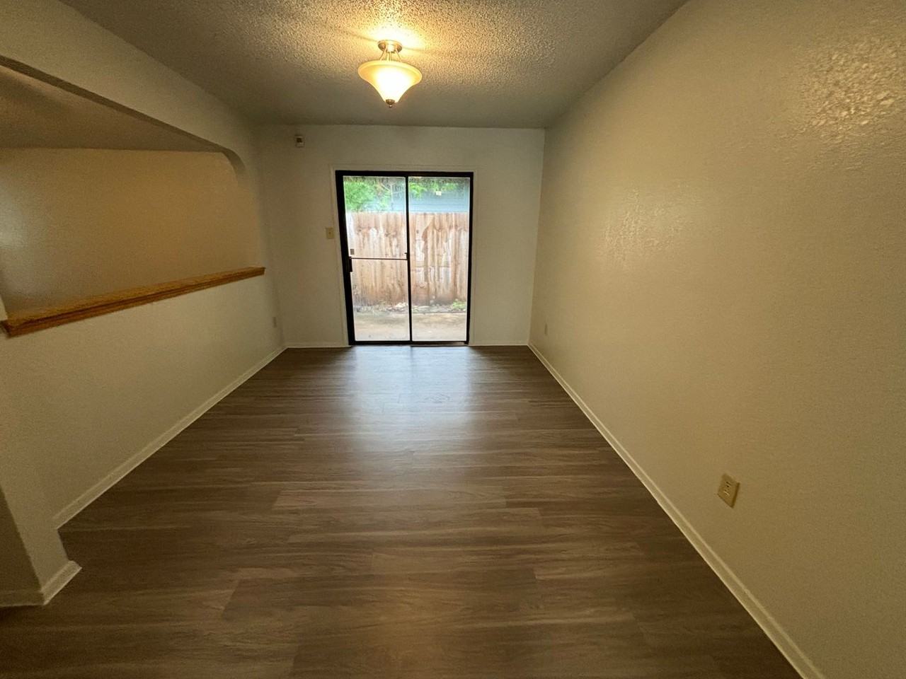 1112 Byers Ln - Photo 6 of 15