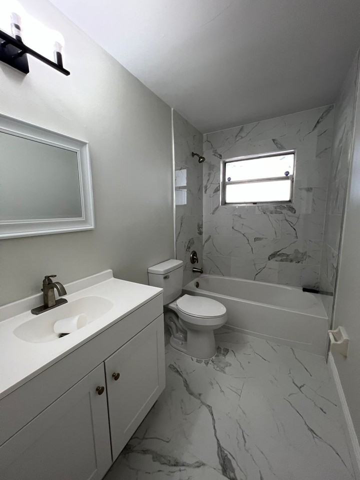 2301 Saint Lucie Blvd - Photo 3 of 5