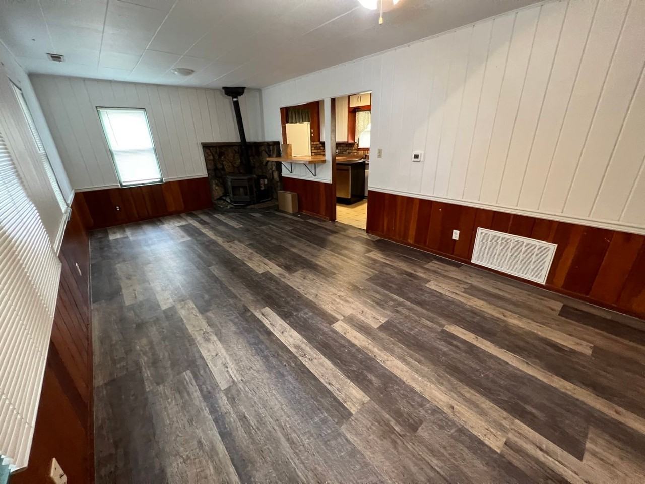 1016 E Roosevelt Ave - Photo 4 of 50