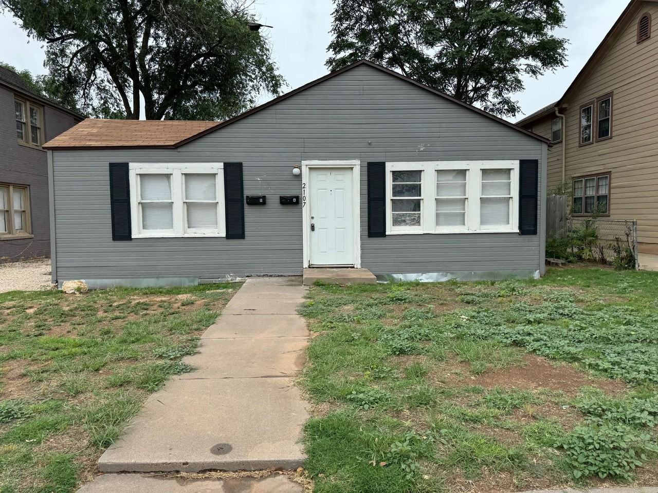 DS 2107 14th Street - Photo 2 of 8