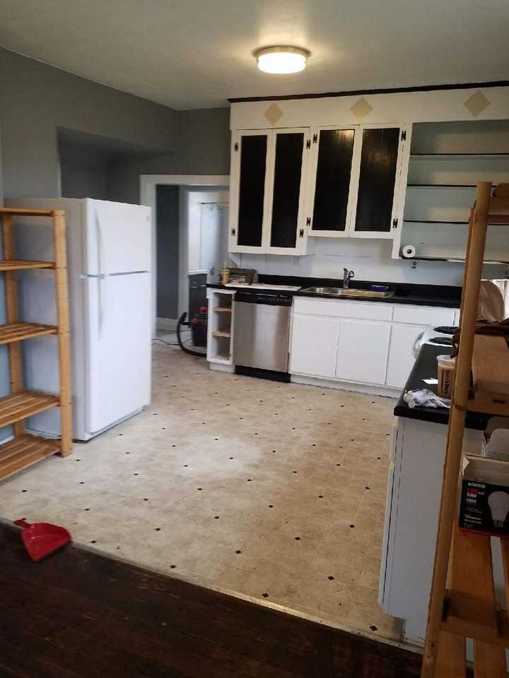 1005 H Ave - Photo 3 of 9
