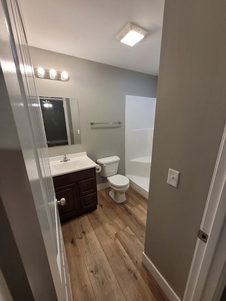 1007 Tyler Street - Photo 3 of 18