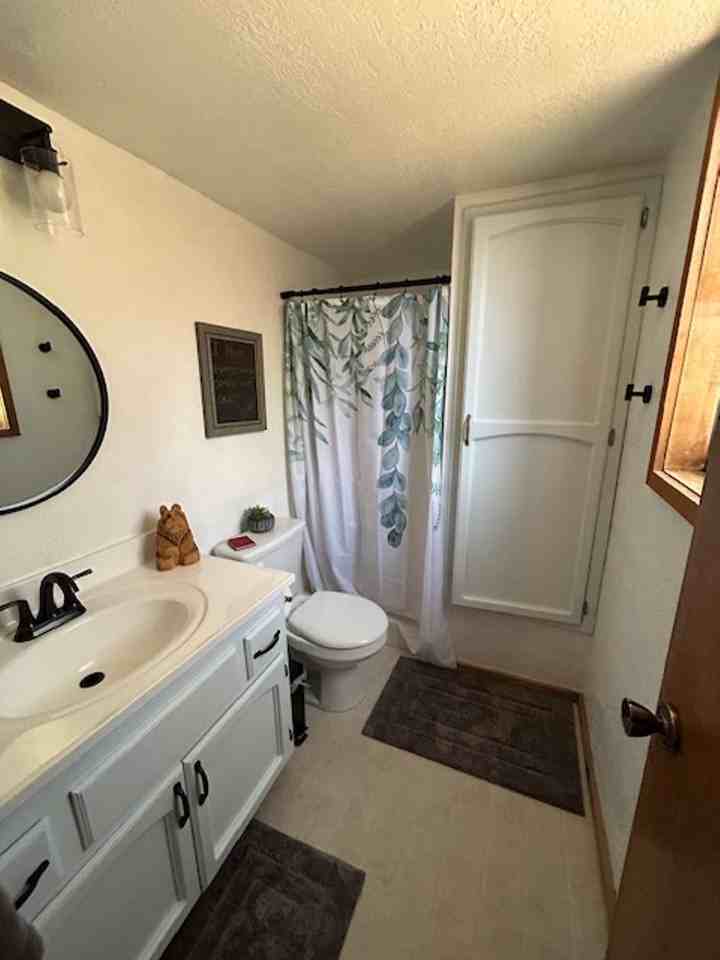 272 Imperial Ave - Photo 3 of 7