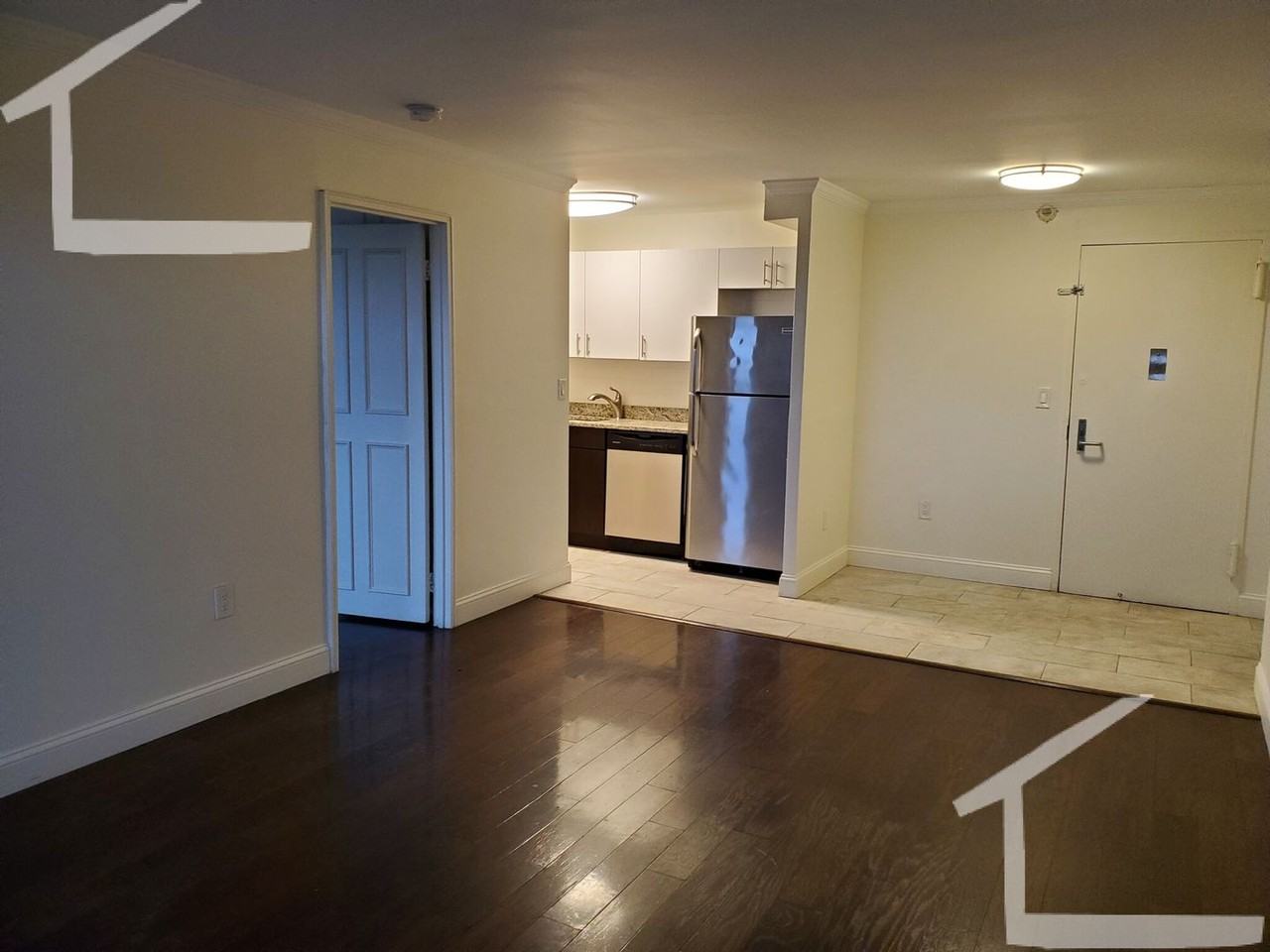 185 Freeman Street - Photo 5 of 8