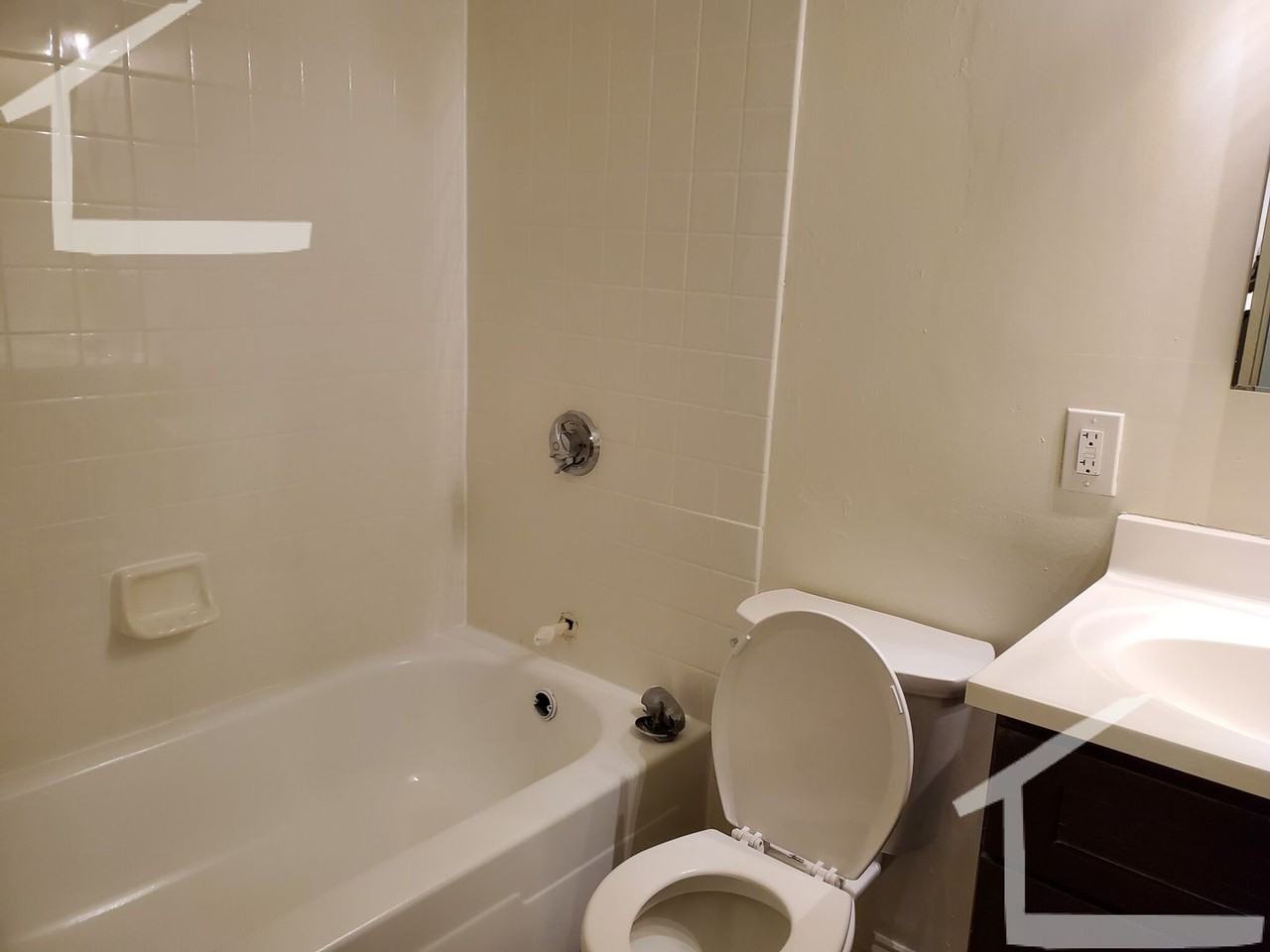 185 Freeman Street - Photo 7 of 8