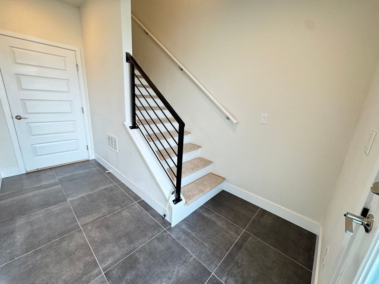 3050 Wilson Ct #6 - Photo 2 of 18