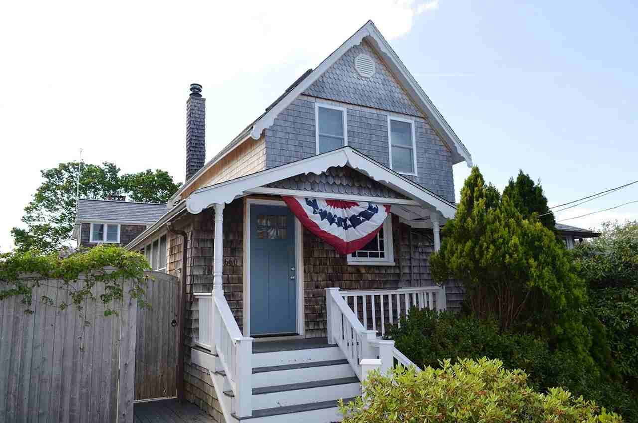 660 Washington St - Photo 2 of 34