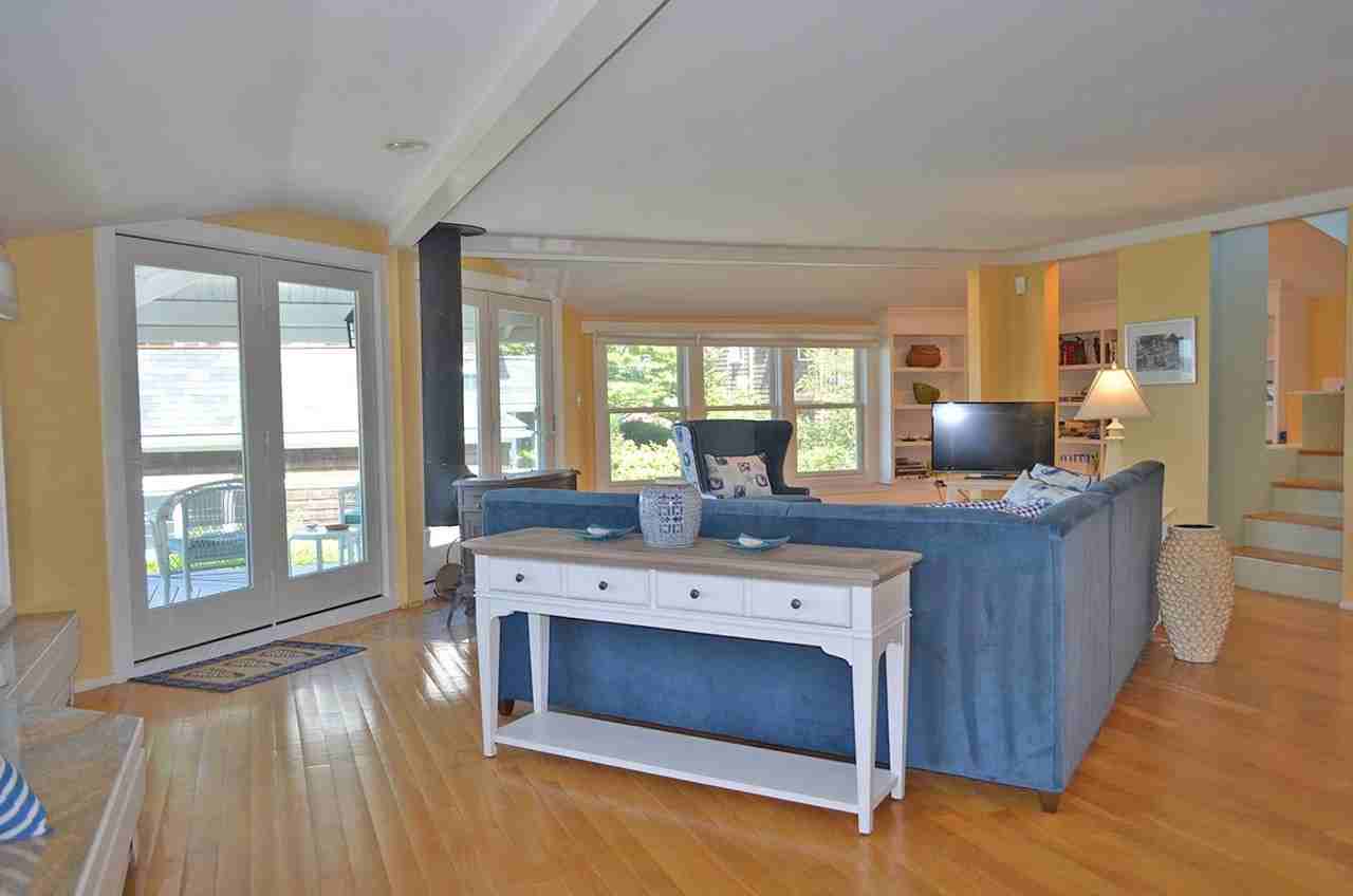 660 Washington St - Photo 5 of 34