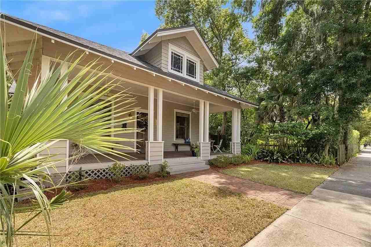 733 Ne 2nd St - Photo 3 of 35