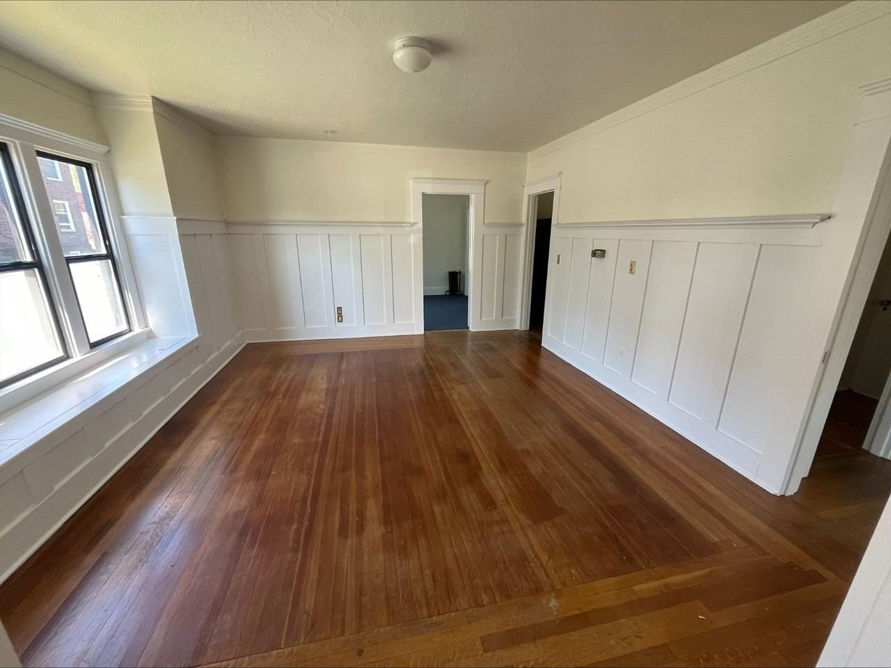 715 H St - Photo 2 of 18