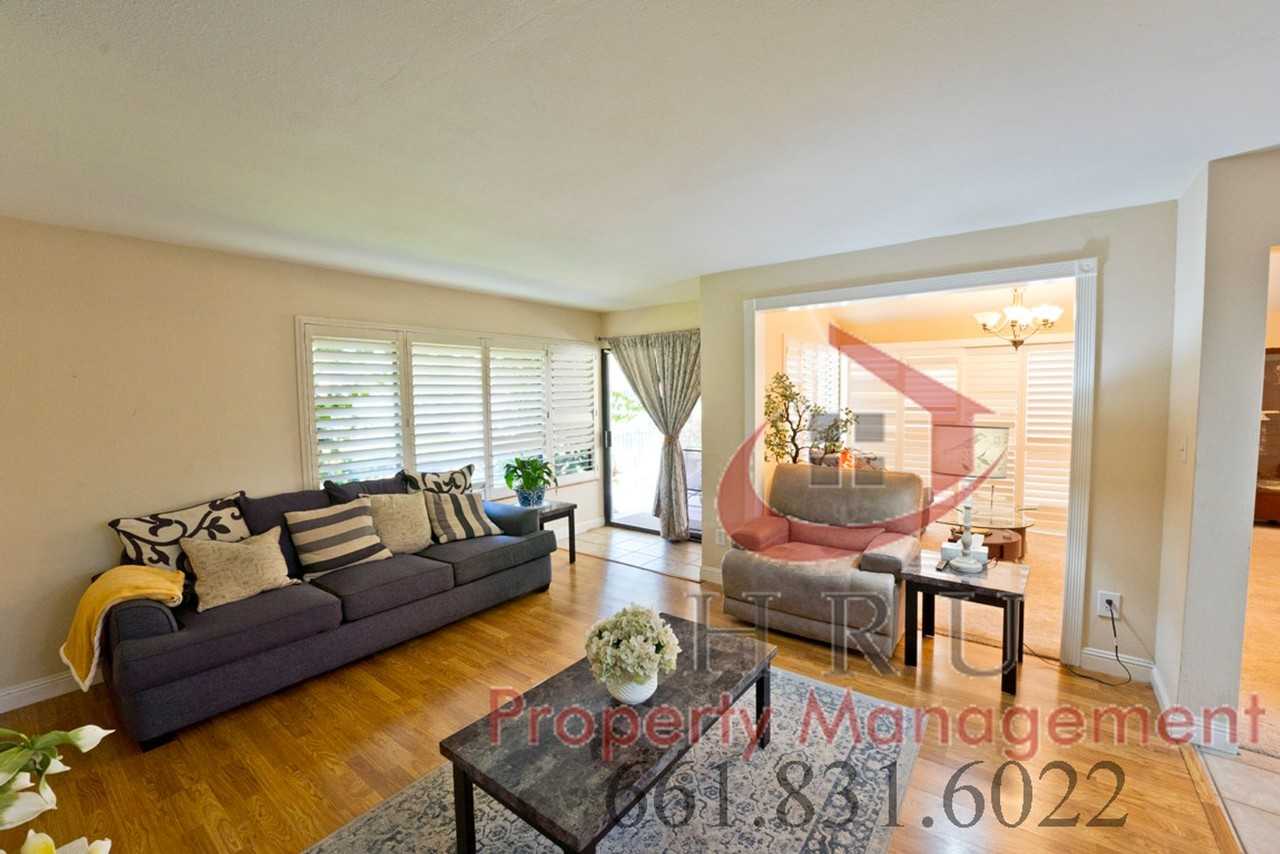 4190 Pinewood Lake Dr - Photo 5 of 27