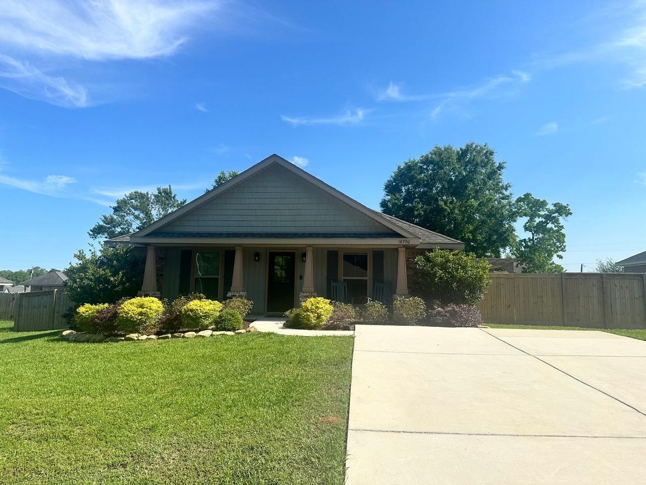 18796 Explorer Dr - Photo 2 of 25