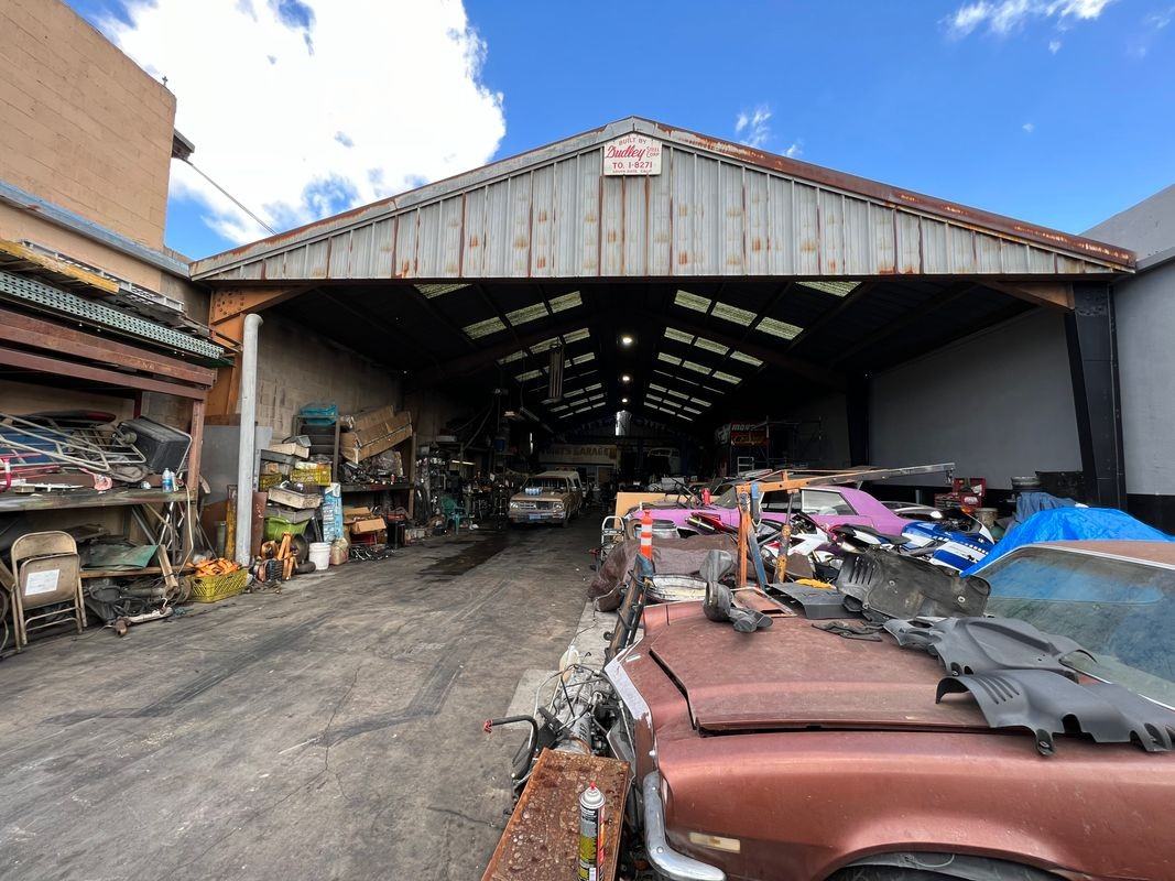 4917 Slauson Ave - Photo 3 of 18