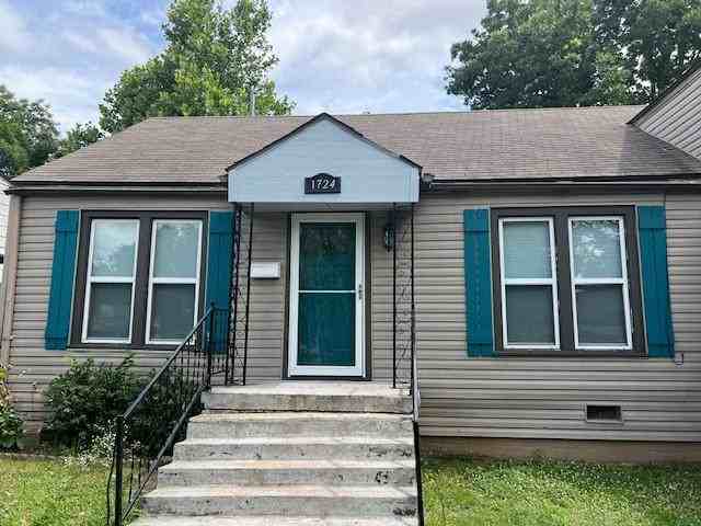 1724 Nw Ash Ave - Photo 2 of 16