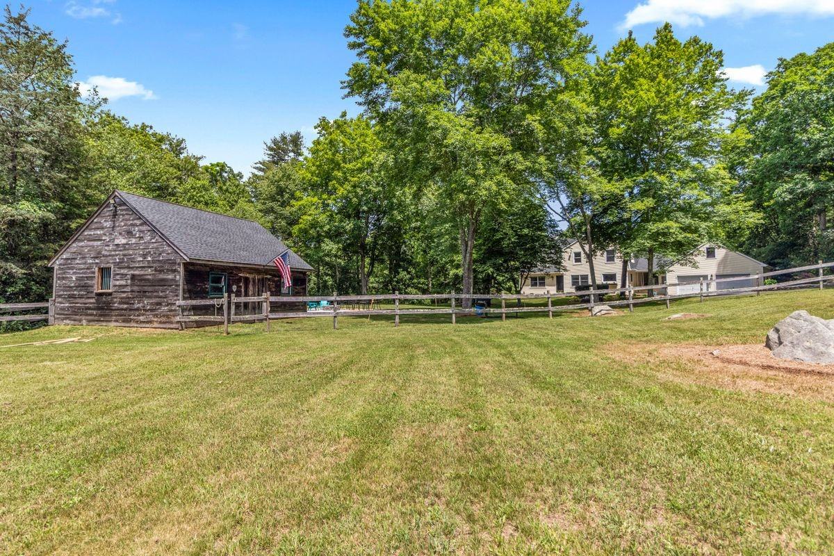 492 Hamburg Rd - Photo 2 of 24