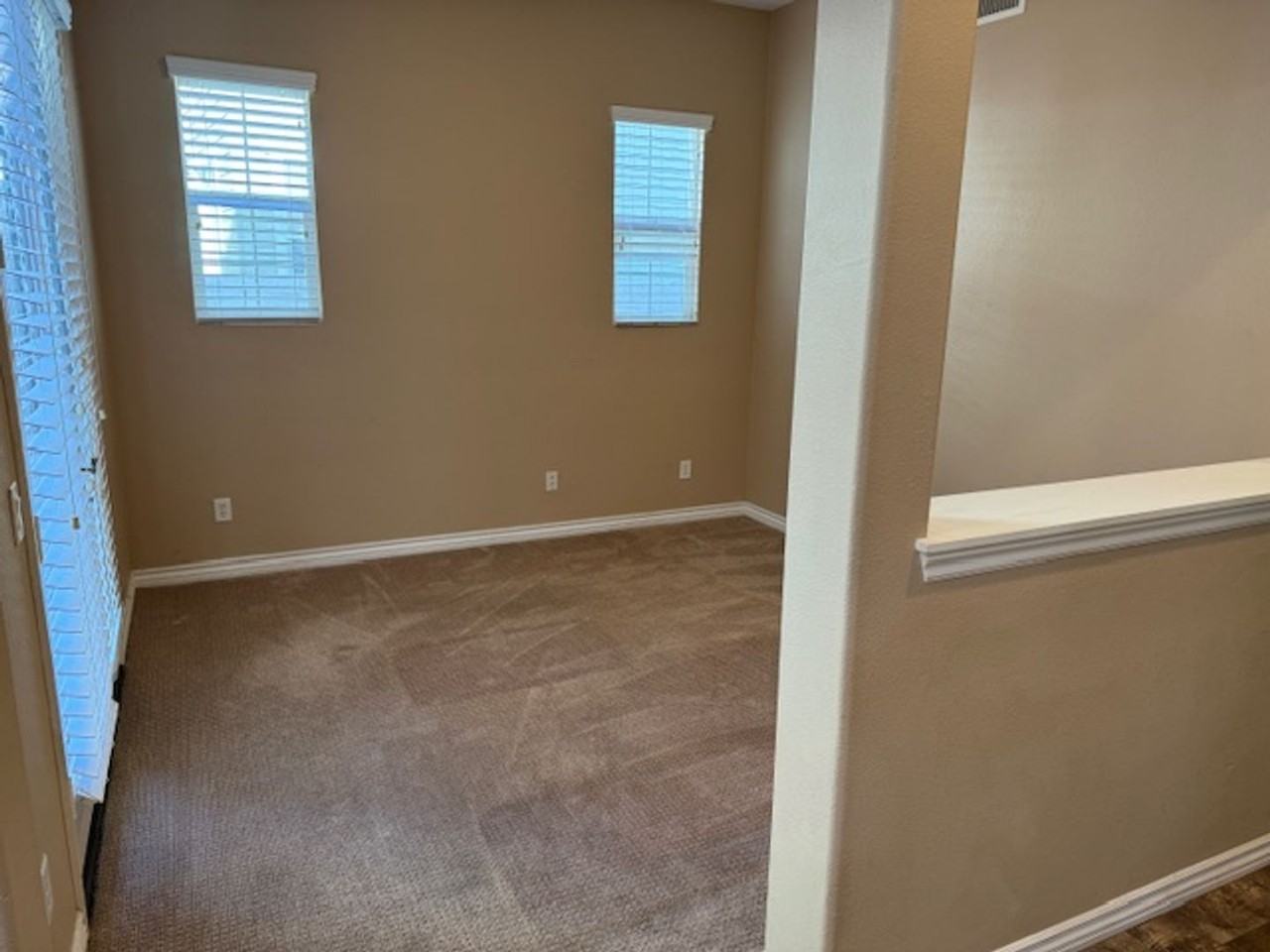 4164 Baltic St - Photo 4 of 13