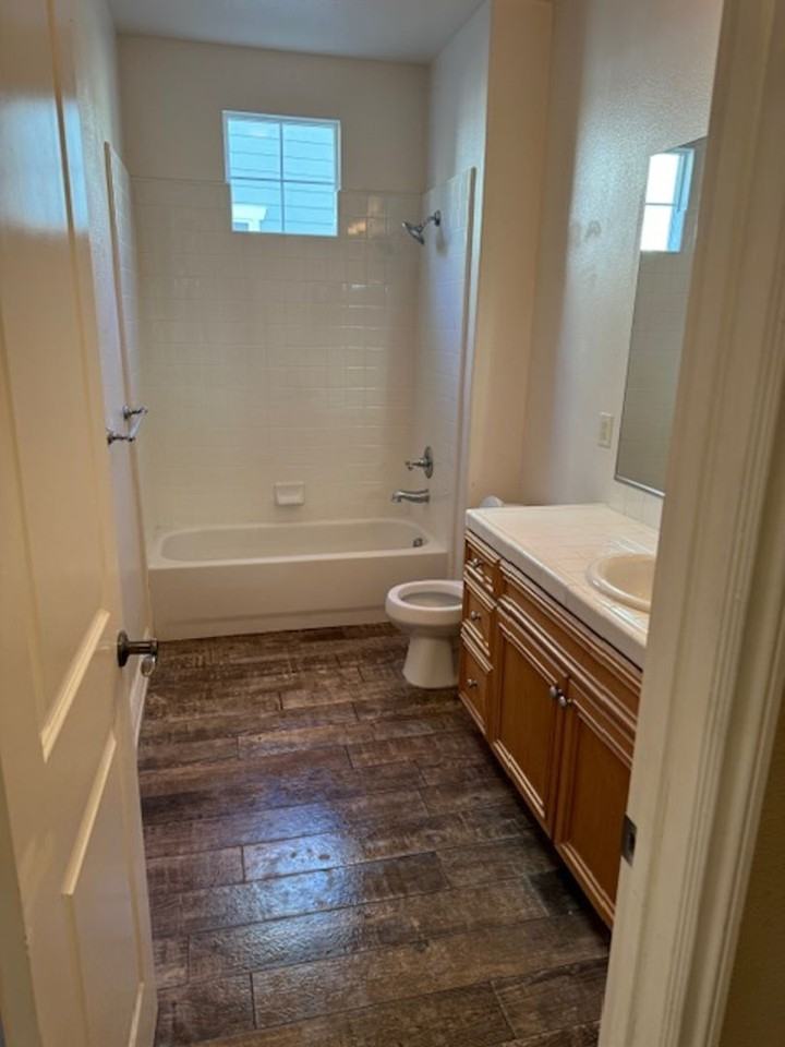 4164 Baltic St - Photo 6 of 13