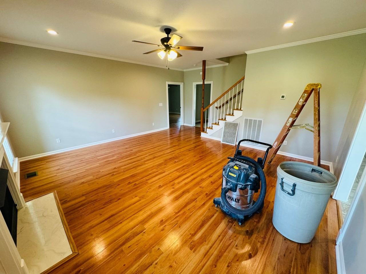 449 Sanders Ln - Photo 5 of 32