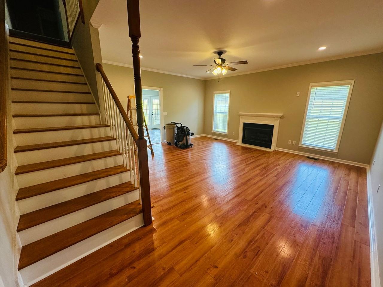 449 Sanders Ln - Photo 6 of 32