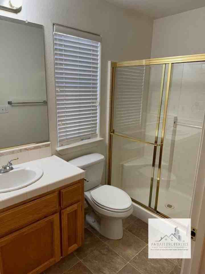 7440 N Mansionette Dr - Photo 6 of 19