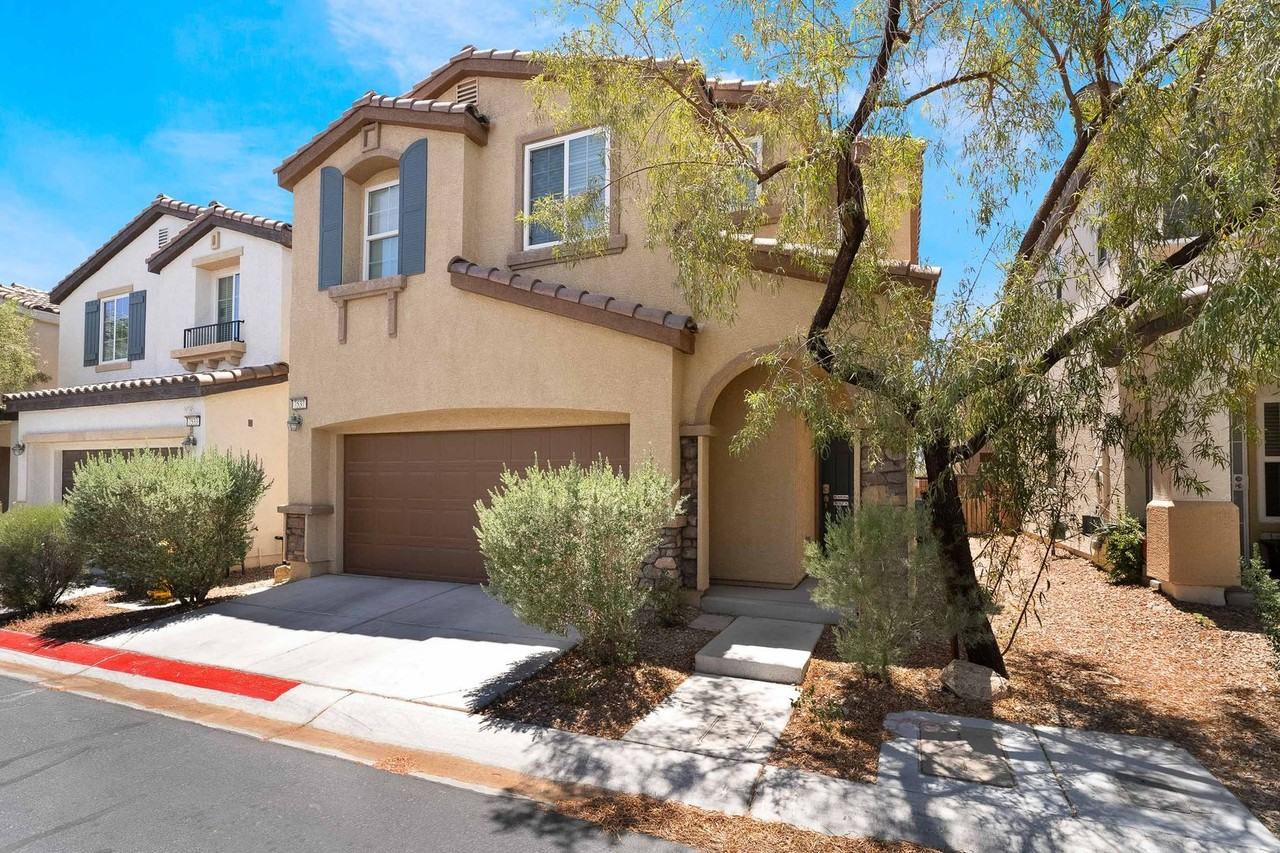 7537 Luna Bella Ave - Photo 2 of 20