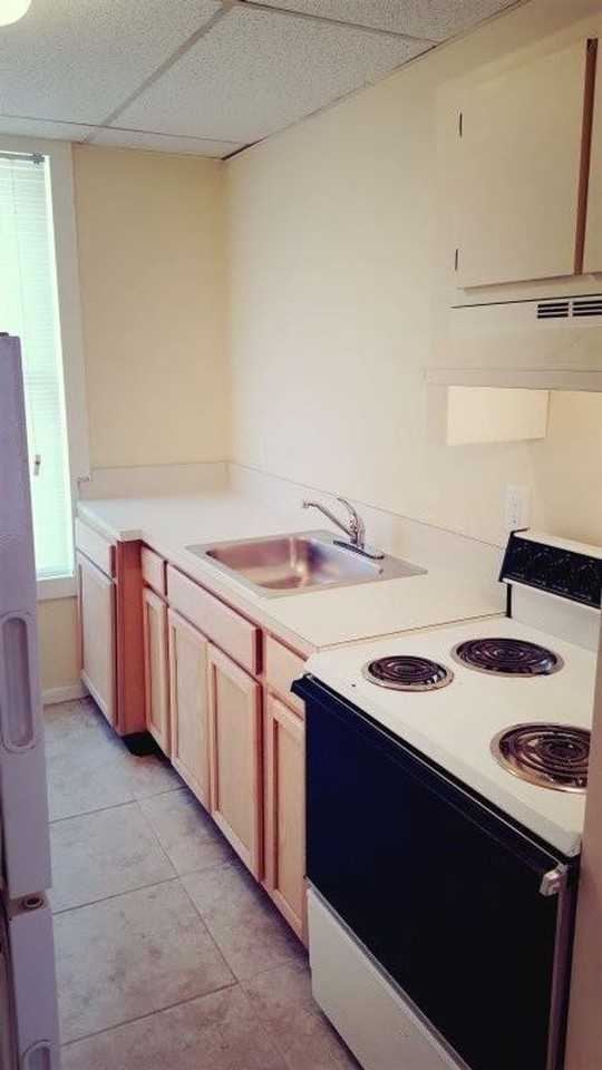 111 S Newport Ave - Photo 5 of 13