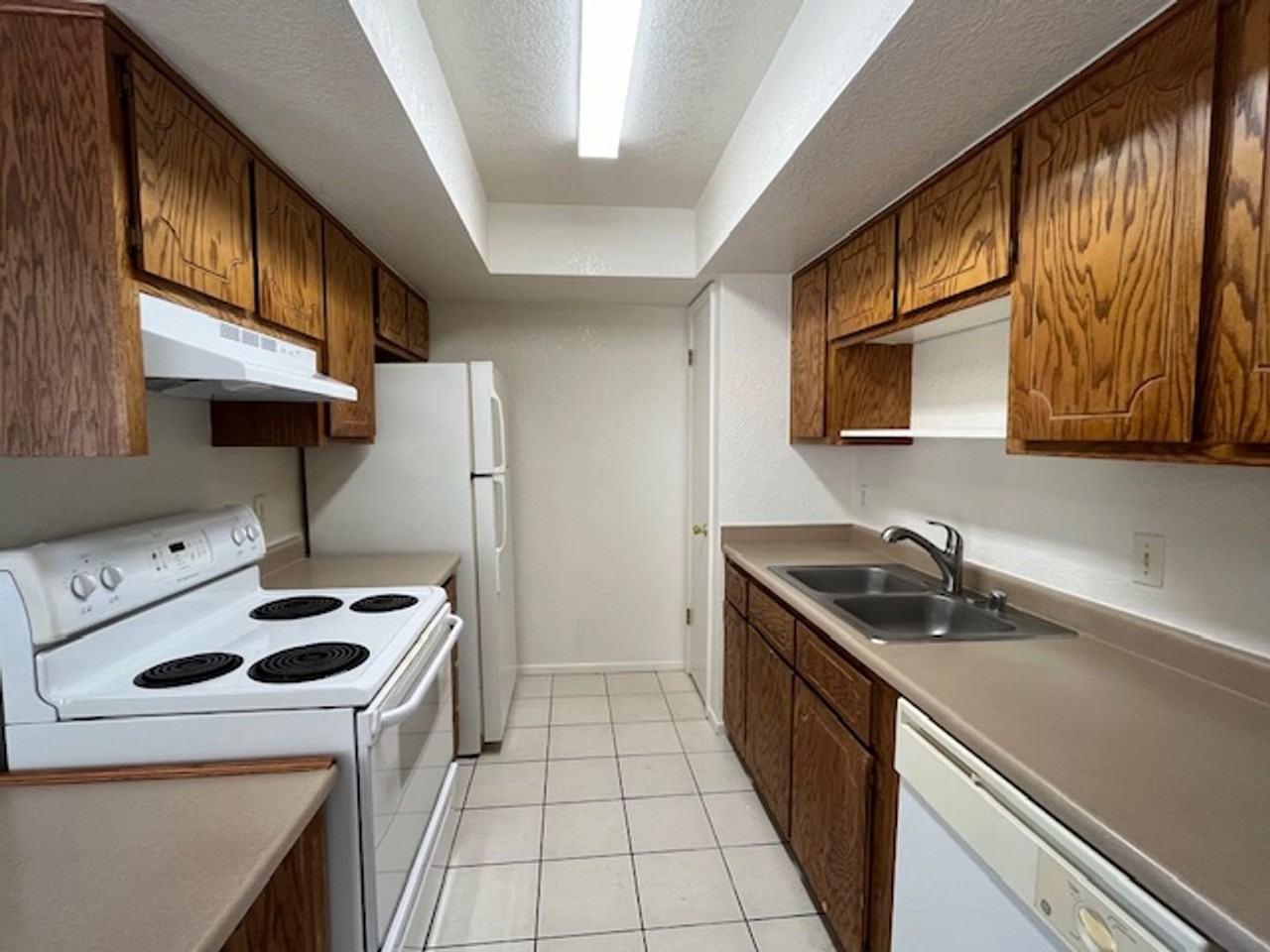P0751 - Photo 6 of 21