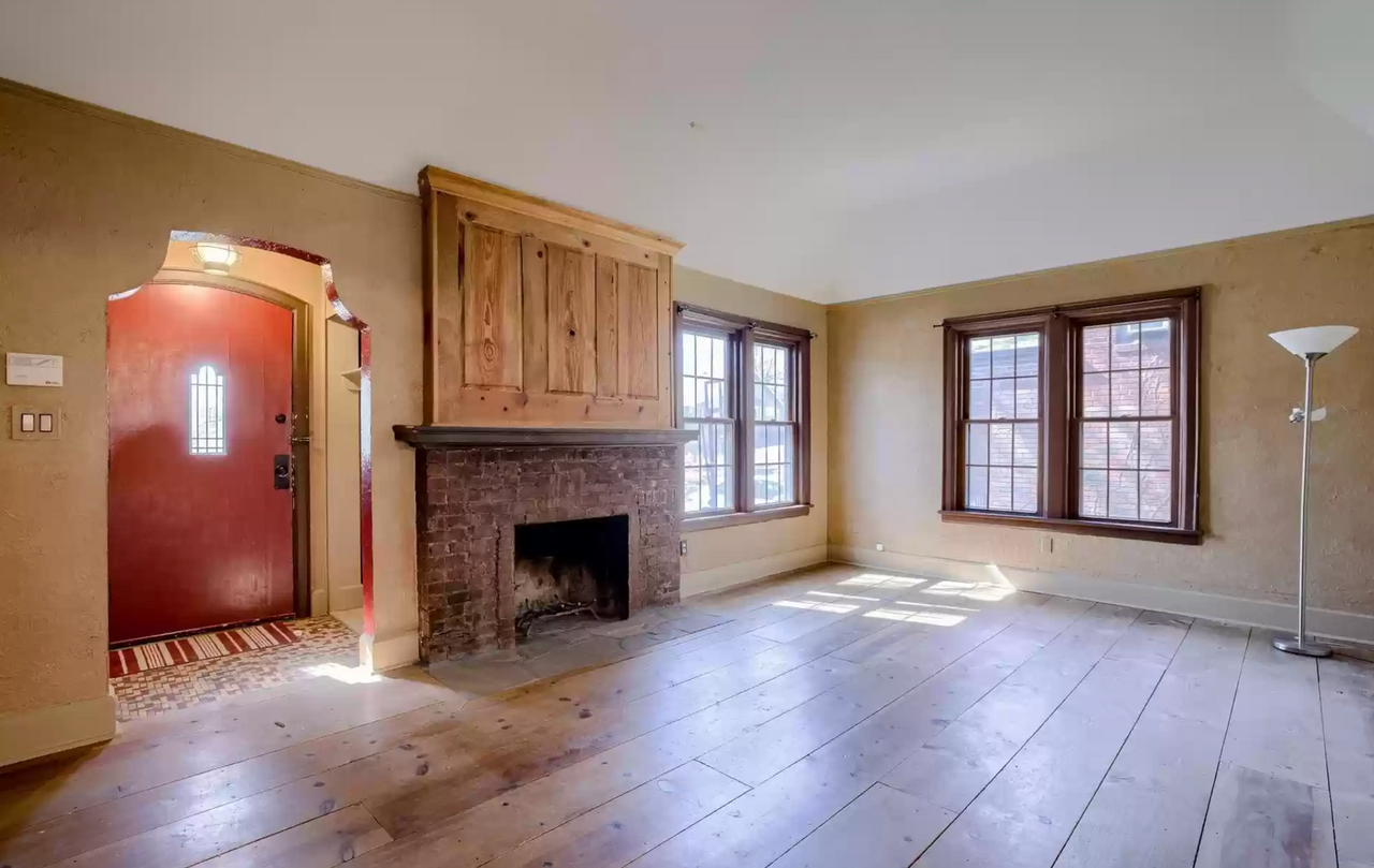 5124 Seward St - Photo 3 of 22