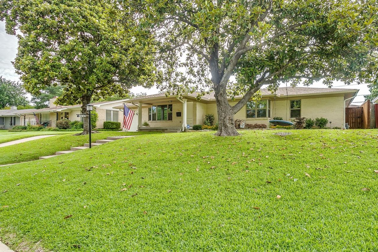 4237 Westmont Ct - Photo 3 of 25