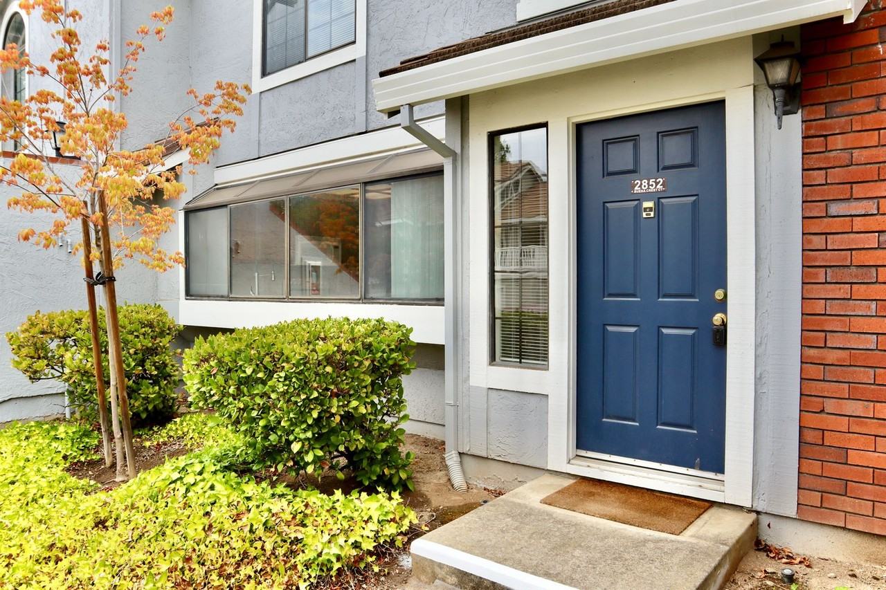2852 Buena Crest Ct - Photo 2 of 27