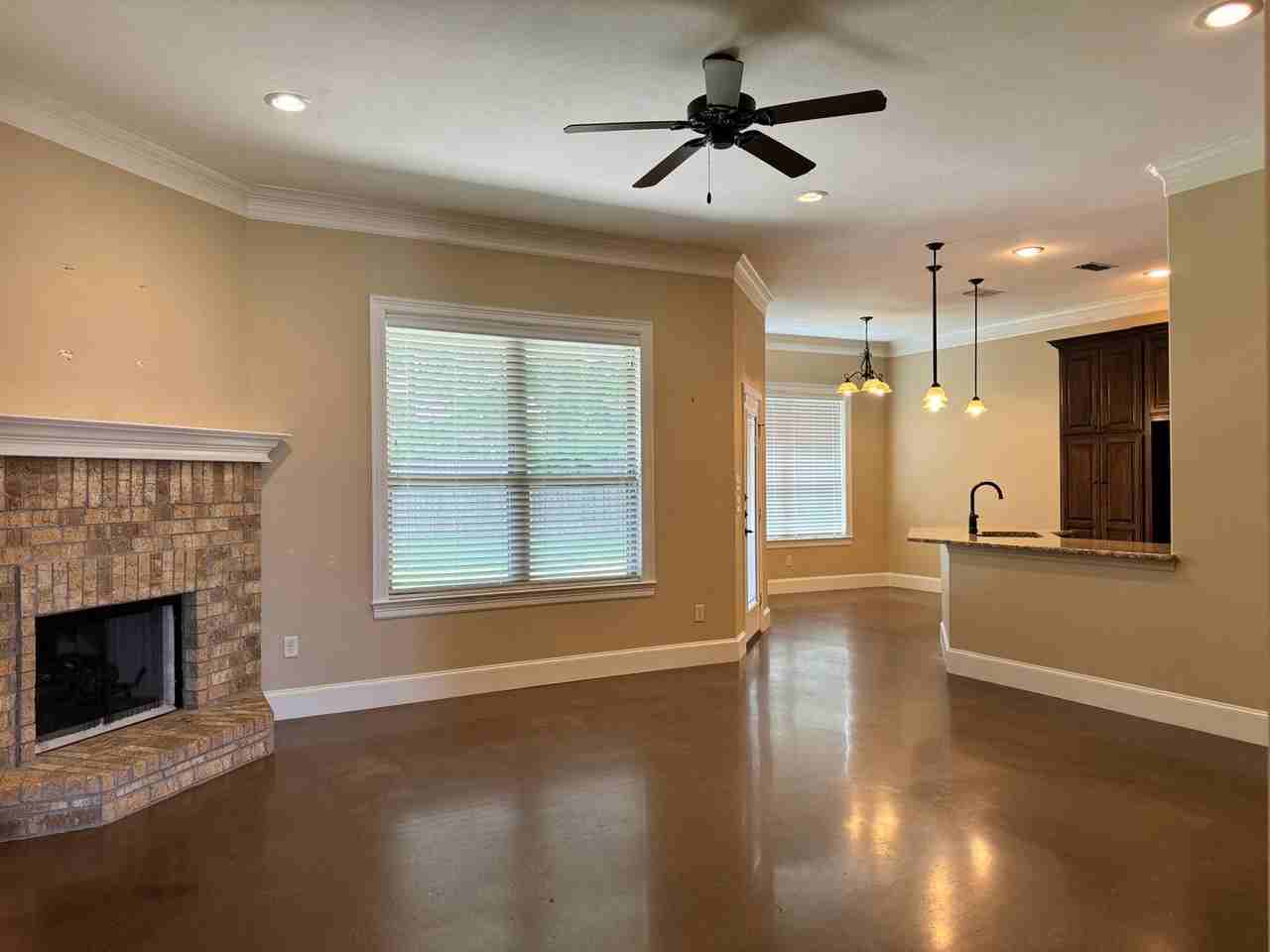 7345 Flat Rock Ln - Photo 4 of 31