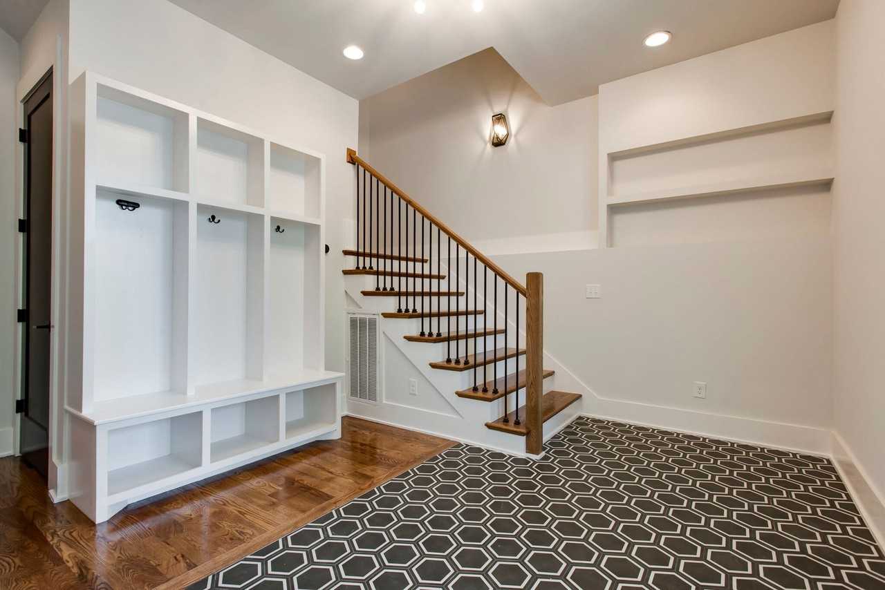 3304B Trevor St - Photo 4 of 48