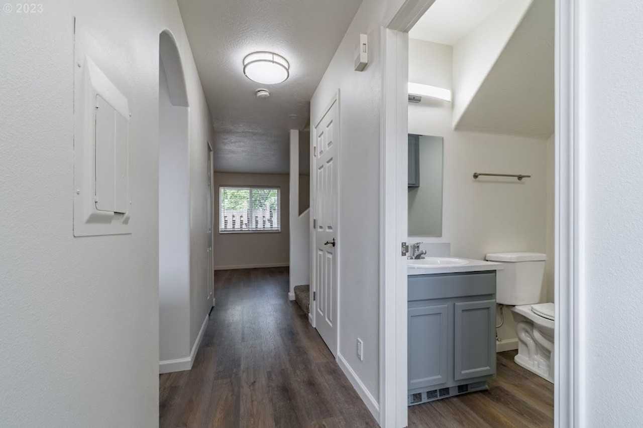 Roosevelt Townhouses - Photo 3 of 27
