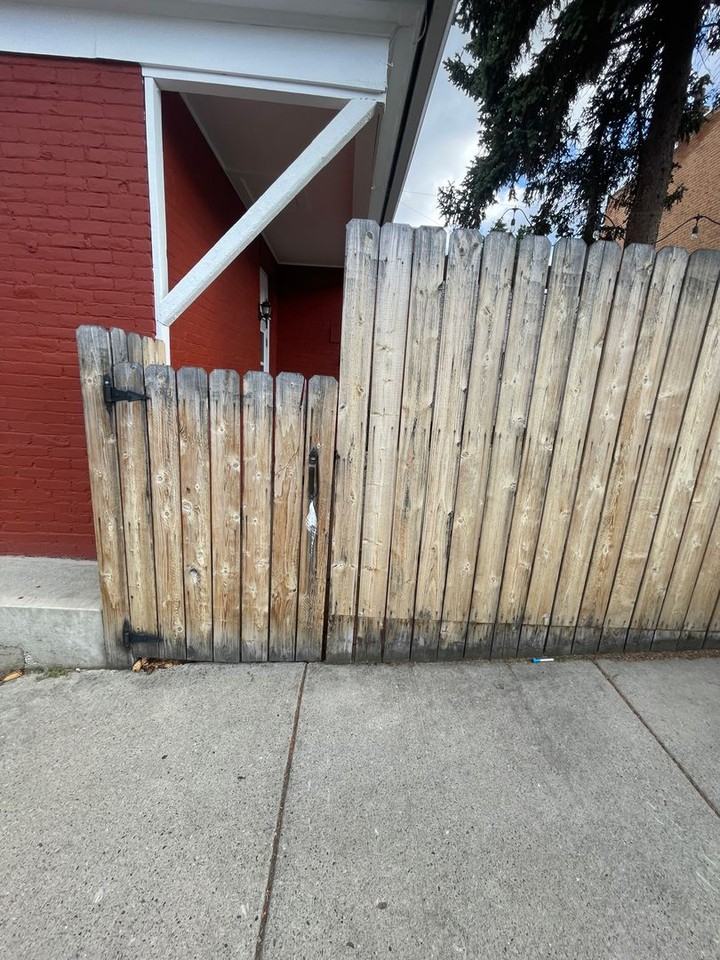 327 N Alabama St - Photo 4 of 48