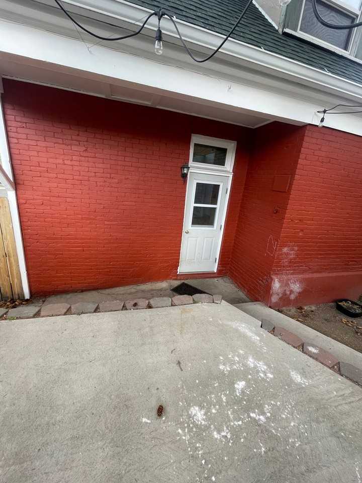 327 N Alabama St - Photo 5 of 48