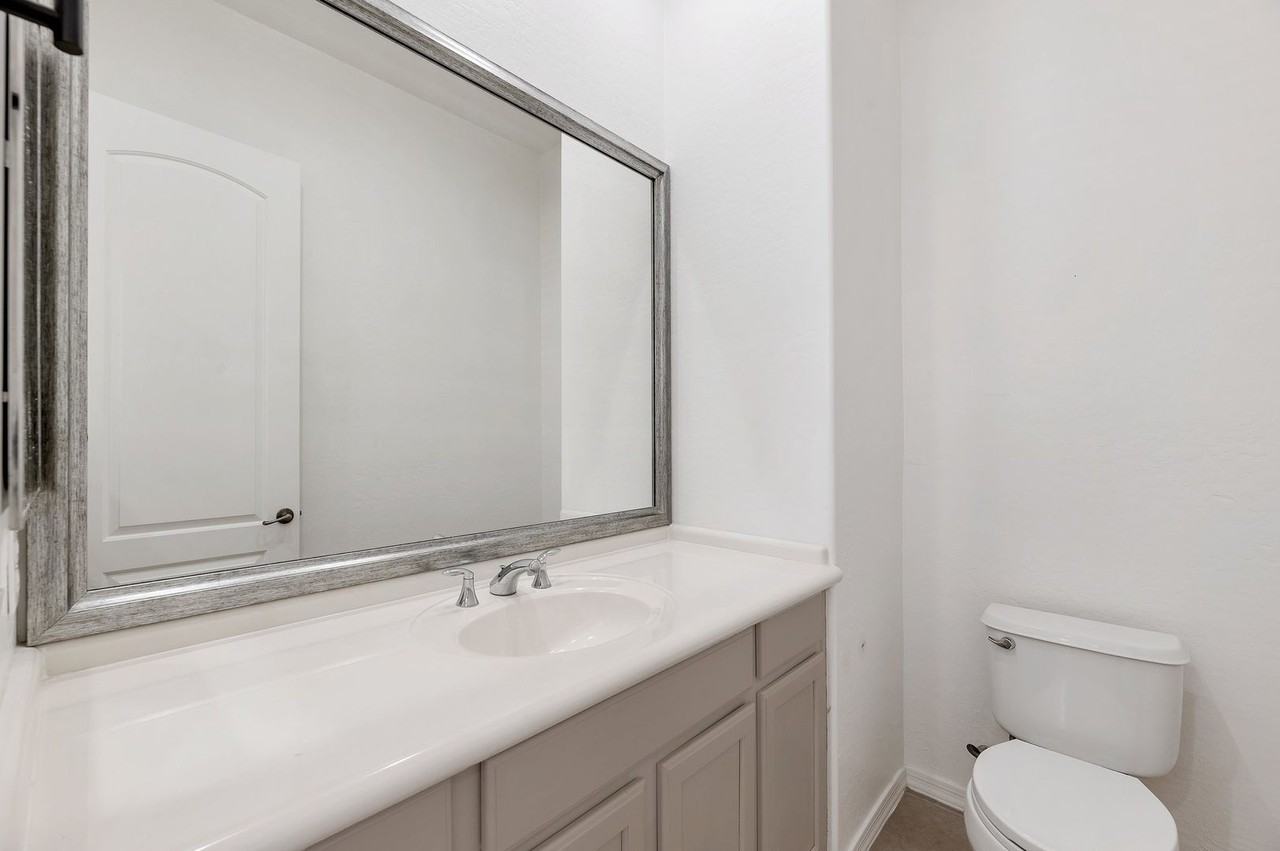10055 N 142nd St #1330 - Photo 5 of 16