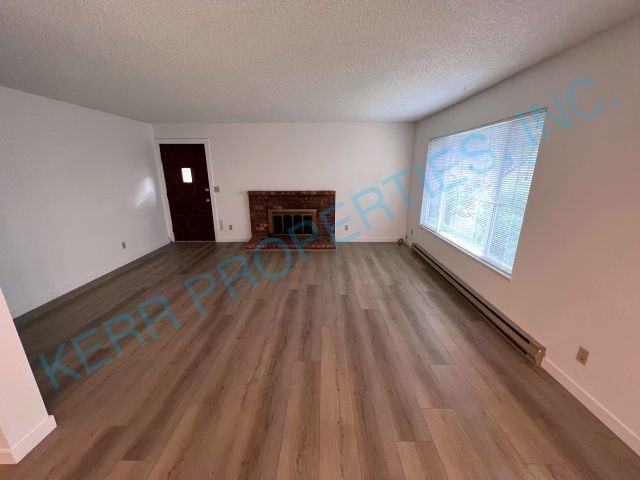 203 S High St - Photo 3 of 16