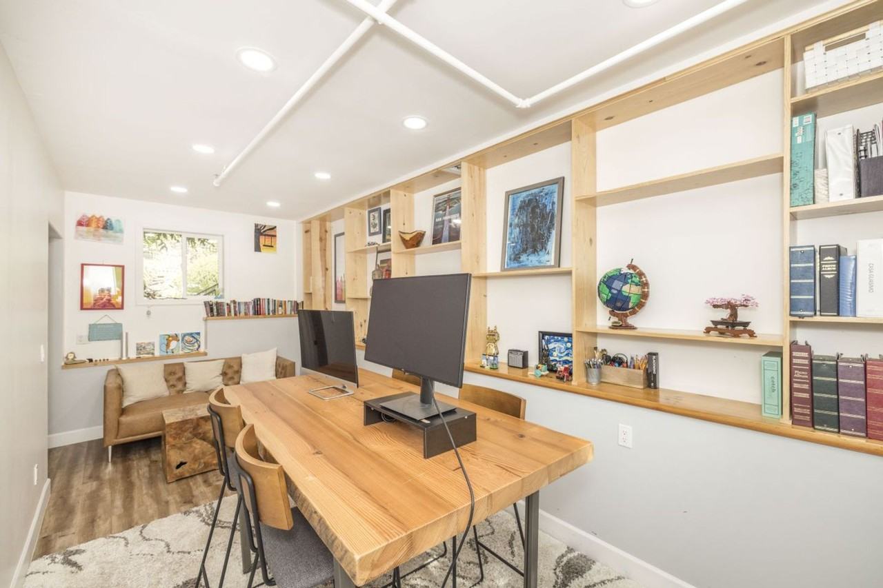 3361 Oak Knoll Dr - Photo 3 of 43