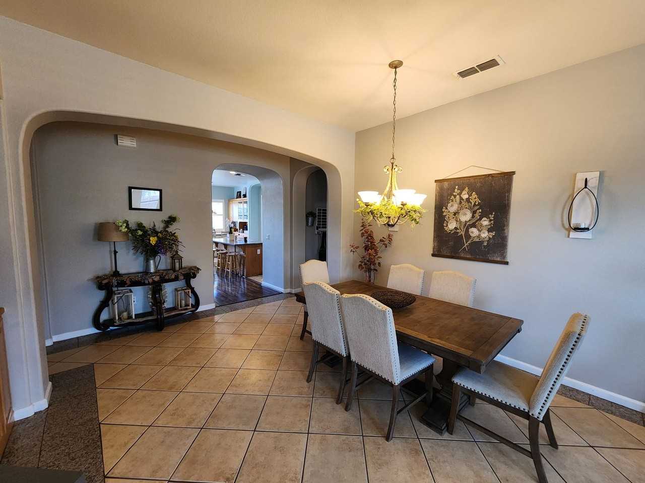 622 Crevison Peak Dr - Photo 3 of 28