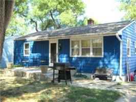 featured image of 2921 Appleton Ave