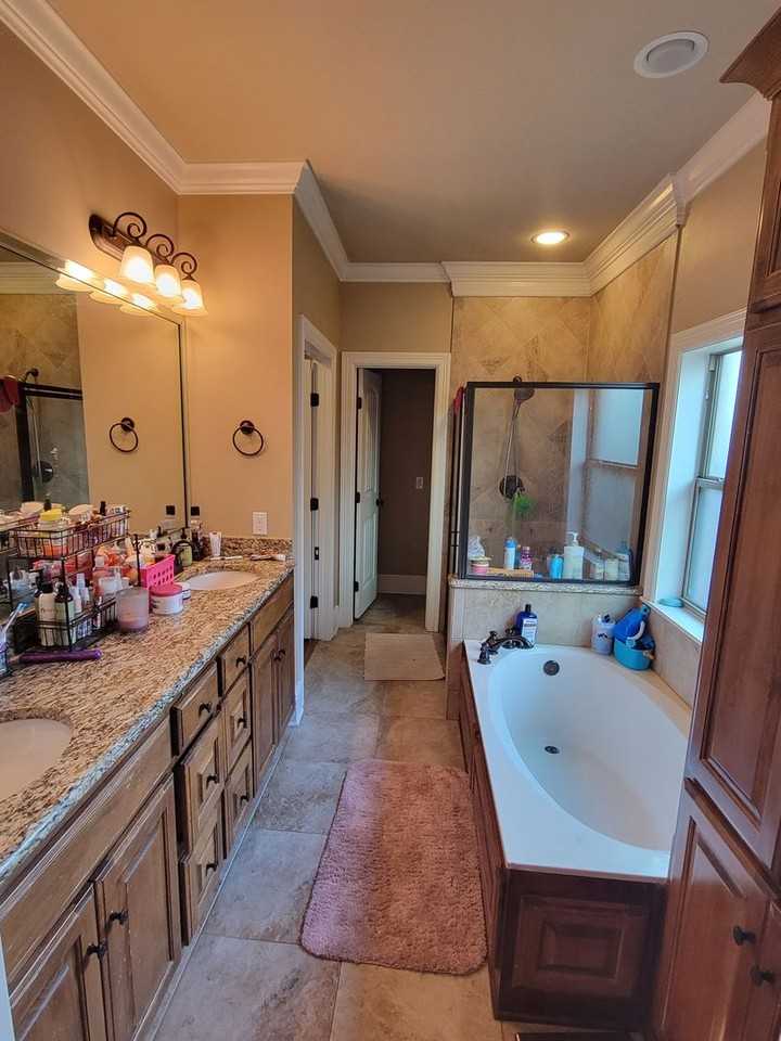 314 Camelback Dr - Photo 2 of 11