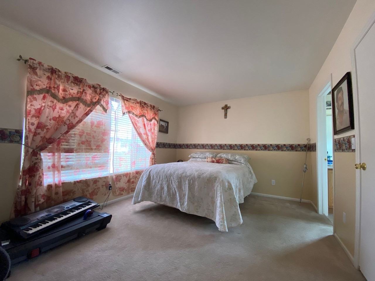 6374 Cache Dr - Photo 3 of 9