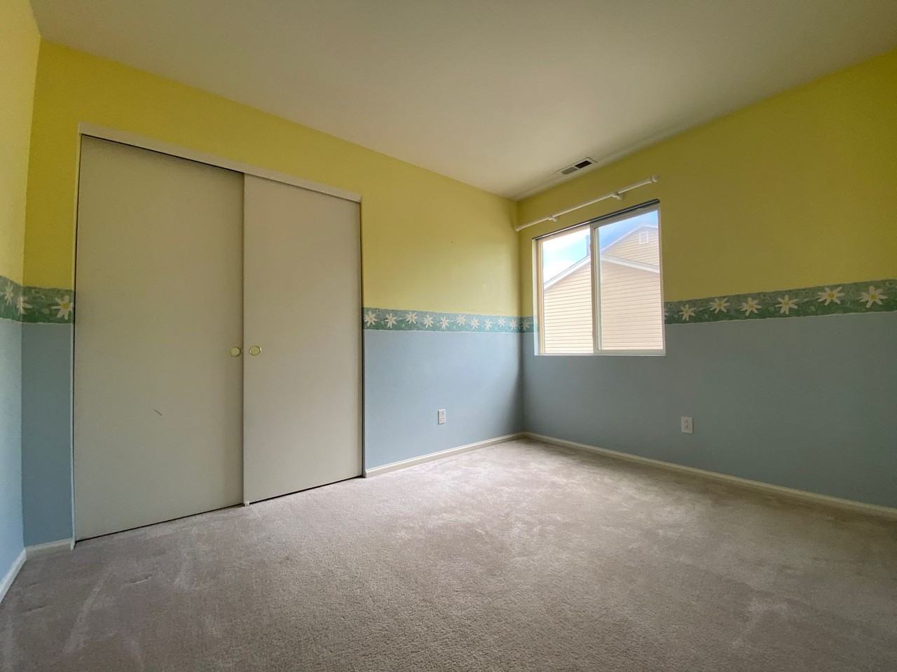 6374 Cache Dr - Photo 7 of 9