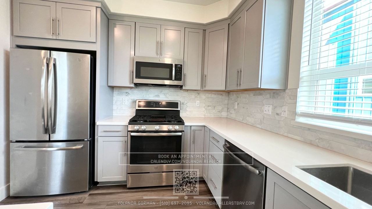 4080 Linden St #101 - Photo 4 of 32