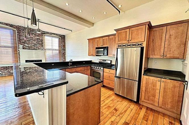 165 Market St - Photo 3 of 5