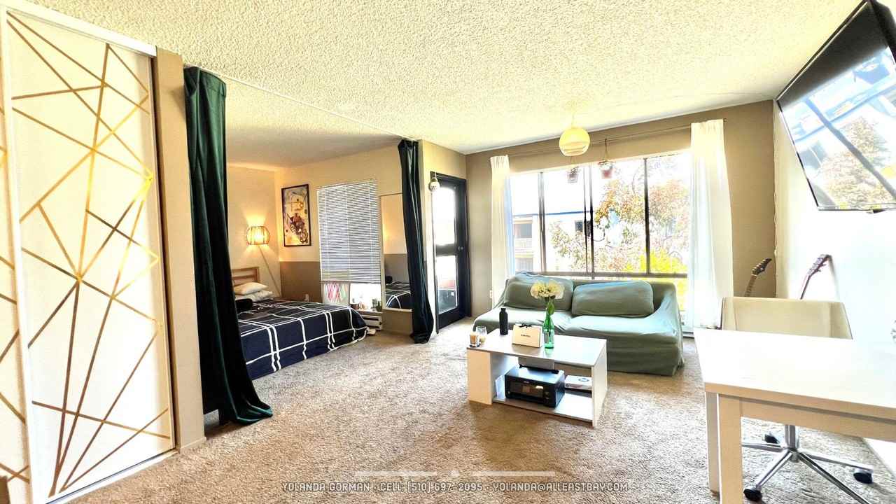 8 Admiral Dr #424 - Photo 2 of 28